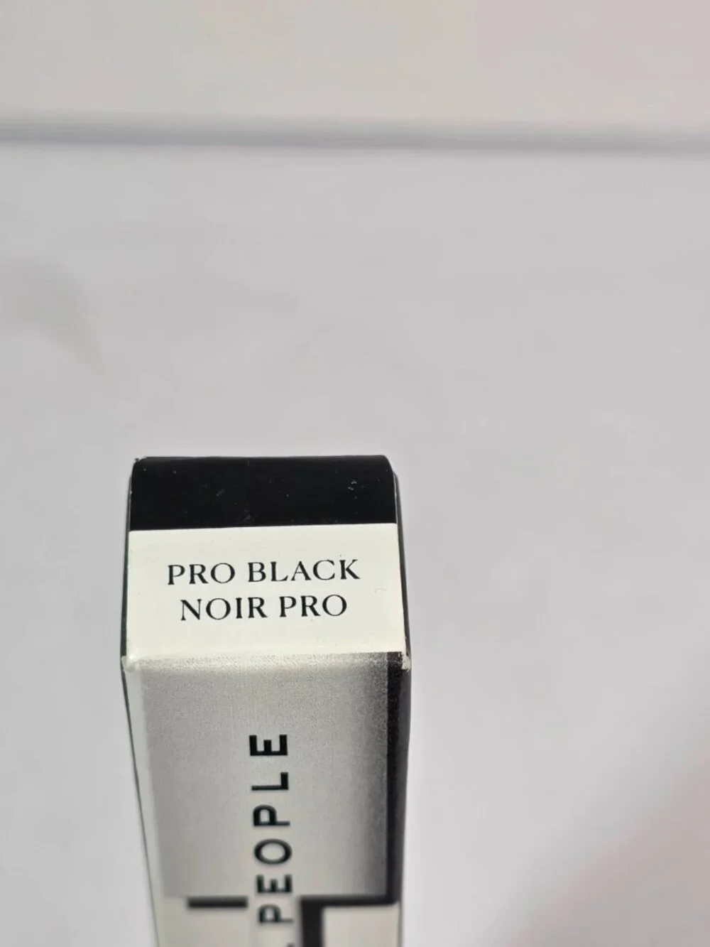 Well People Expressionist Pro Mascara Long-wear Defining Lengthening Mascara Blk